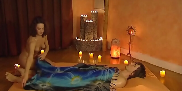 brunette,couple,femdom,handjob,korean,massage,oriental,pussy